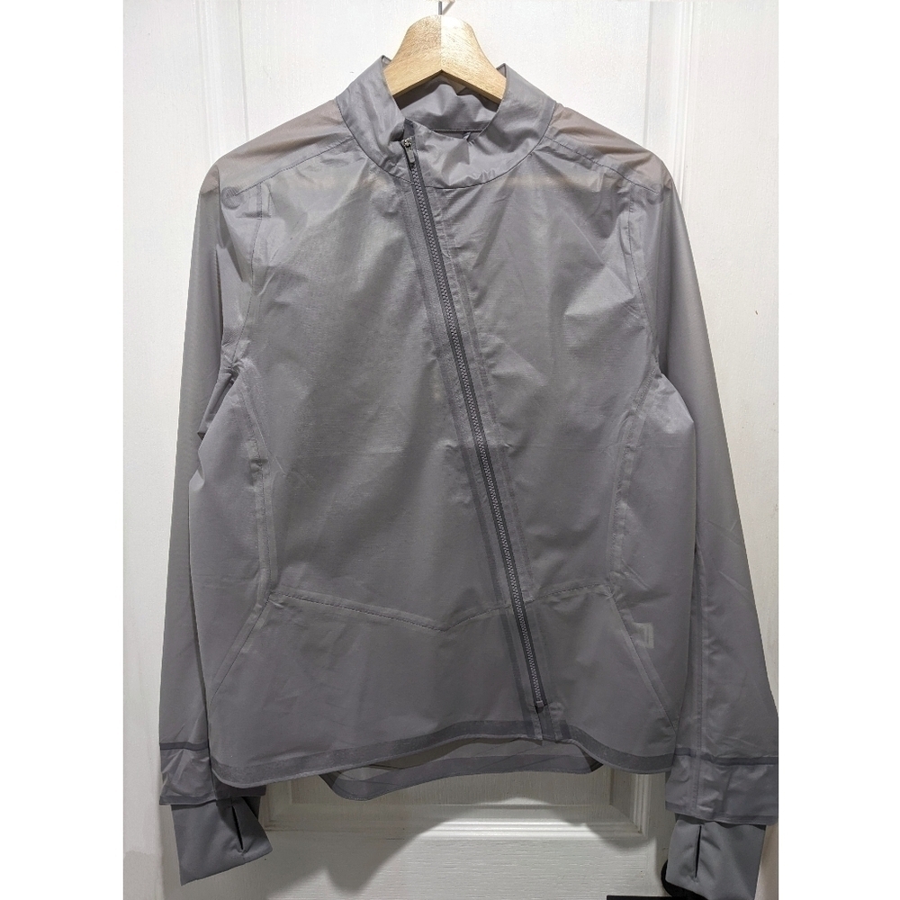 NWT HOKA | Women's Performance Shield Jacket in lurk gray